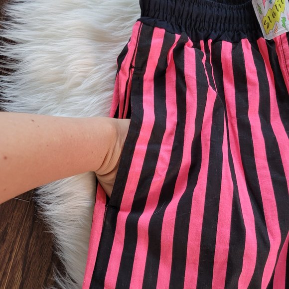 Static Retro Stripe Boys Swim Trunks 90s Pink Black Summer Swimwear Drawstring - Picture 4 of 12